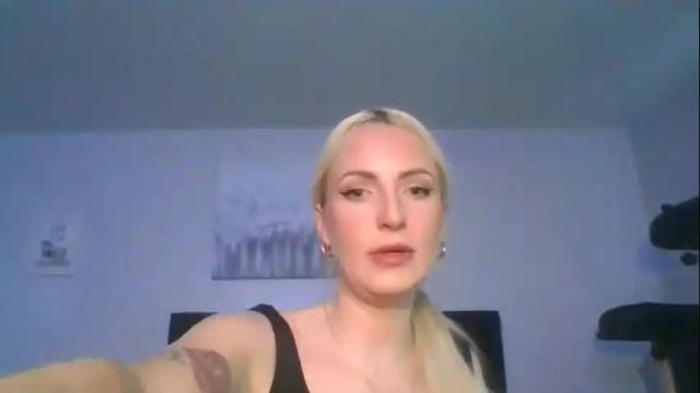 Image 7 of juicyjade2333 Stream on Chaturbate on 4 months ago
