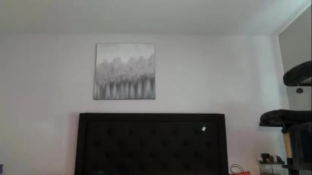 Image 2 of juicyjade2333 Stream on Chaturbate on 3 months ago