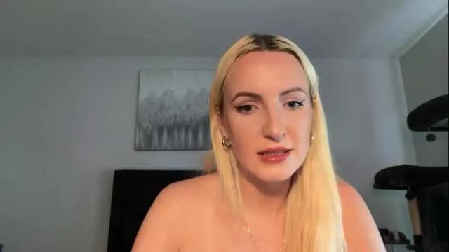 Image 3 of juicyjade2333 Stream on Chaturbate on 3 months ago