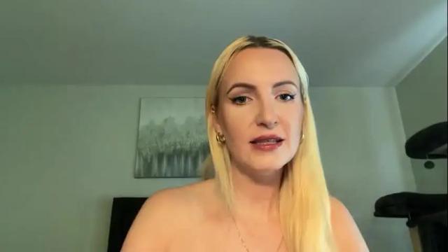 Image 4 of juicyjade2333 Stream on Chaturbate on 3 months ago