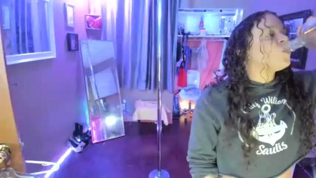 Image 4 of juicyjayxxx69 Stream on Chaturbate on 14 months ago