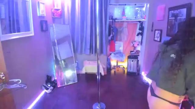 Image 7 of juicyjayxxx69 Stream on Chaturbate on 14 months ago