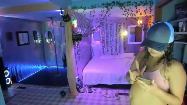 Image 11 of juicyjayxxx69 Stream on Chaturbate on 21 days ago