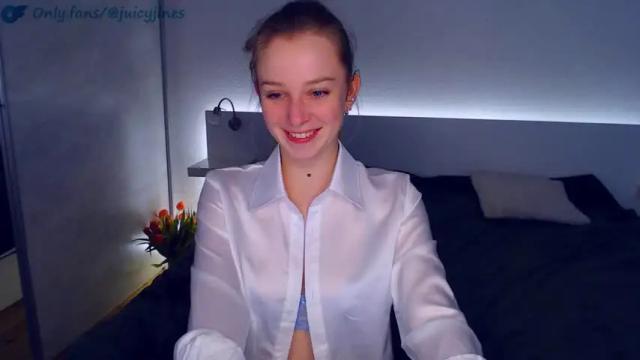 Image 4 of juicyjines Stream on Chaturbate on 14 months ago