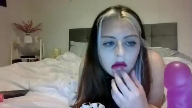 Image 10 of juicykatrina Stream on Chaturbate on 18 months ago
