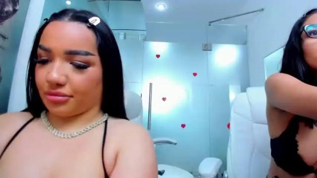 Image 7 of juicyy_queen Stream on Chaturbate on 14 months ago