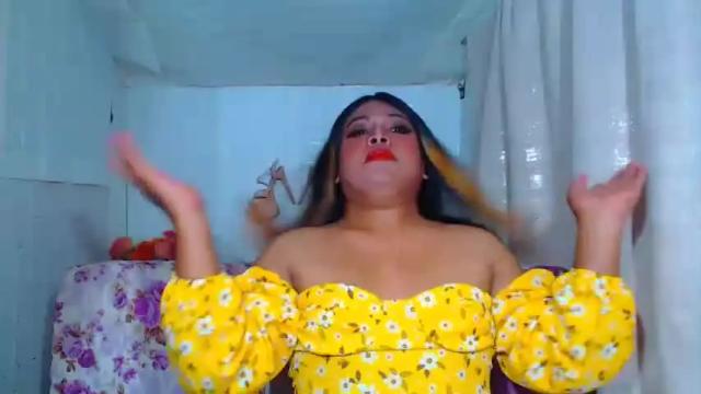 Image 2 of juicyzoey Stream on Chaturbate on 16 months ago
