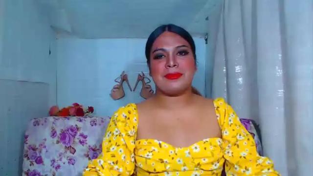 Image 4 of juicyzoey Stream on Chaturbate on 16 months ago