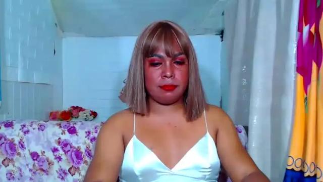 Image 11 of juicyzoey Stream on Chaturbate on 16 months ago