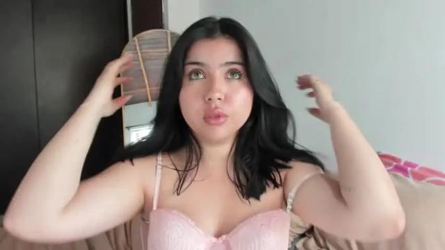 Image 12 of juieth_gv Stream on Chaturbate on 14 months ago