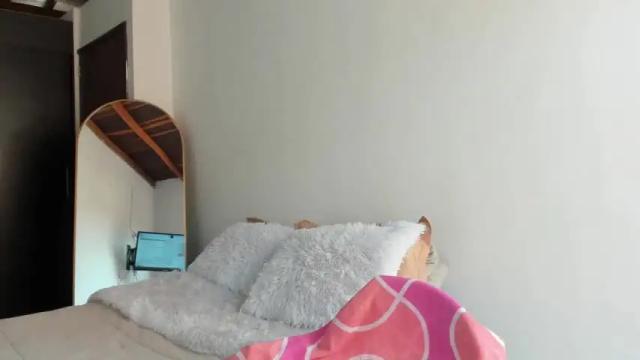 Image 2 of juieth_gv Stream on Chaturbate on 14 months ago