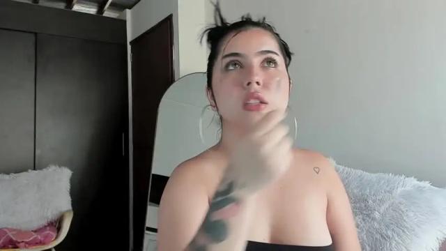 Image 10 of juieth_gv Stream on Chaturbate on 14 months ago