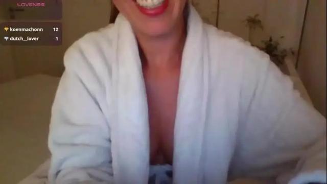 Image 12 of jujubaeu Stream on Chaturbate on 19 days ago