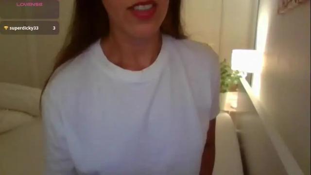 Image 3 of jujubaeu Stream on Chaturbate on 6 days ago