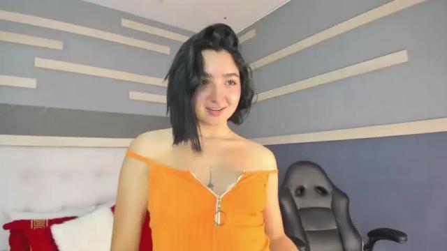 Image 3 of julayviini Stream on Chaturbate on 19 months ago