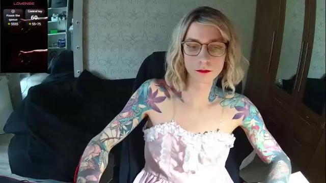 Image 6 of juleea_doll Stream on Chaturbate on 9 months ago