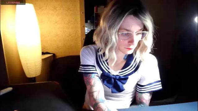 Image 8 of juleea_doll Stream on Chaturbate on 17 days ago