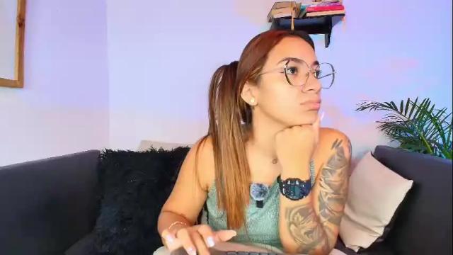 Image 11 of jules_n_gia Stream on Chaturbate on 2 months ago
