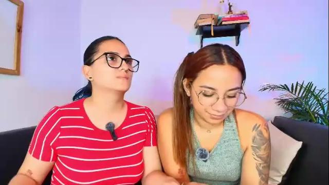 Image 8 of jules_n_gia Stream on Chaturbate on 2 months ago