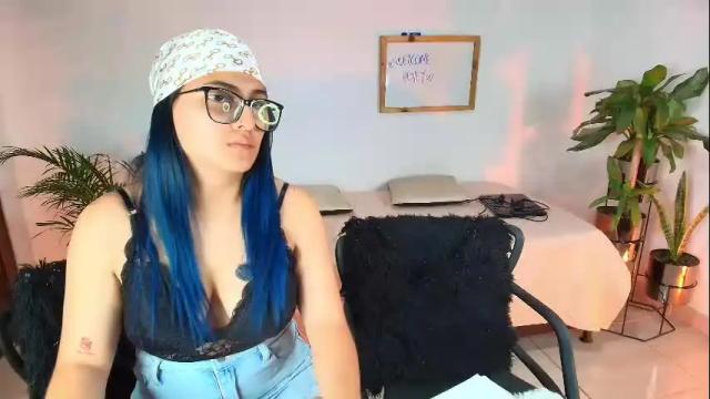 Image 11 of jules_n_gia Stream on Chaturbate on 12 days ago