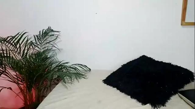 Image 6 of jules_n_gia Stream on Chaturbate on 4 days ago