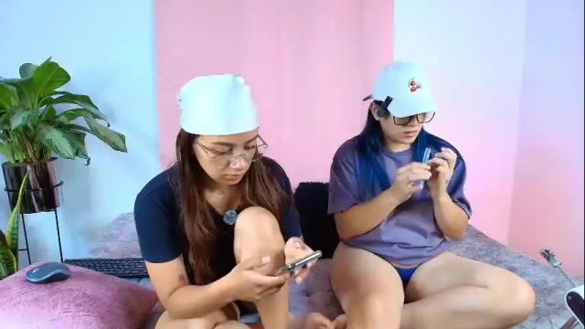 Image 7 of jules_n_gia Stream on Chaturbate on 1 month ago