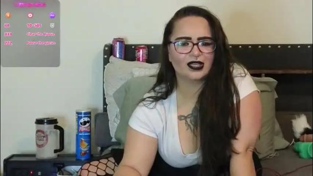 Image 4 of julesssnextdoor Stream on Chaturbate on 11 days ago