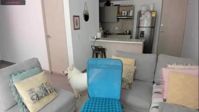 Image 4 of julessy_bonny Stream on Chaturbate on 6 days ago