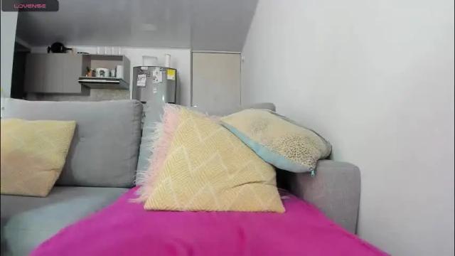 Image 6 of julessy_bonny Stream on Chaturbate on 1 day ago