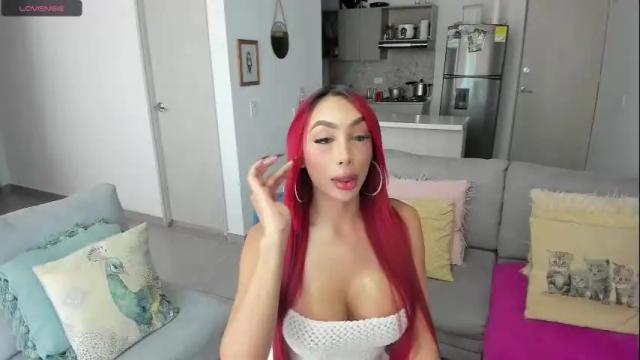 Image 4 of julessy_bonny Stream on Chaturbate on 1 month ago