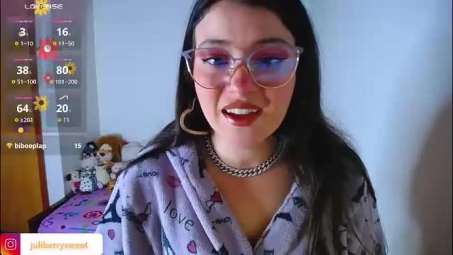 Image 2 of juli05star Stream on Chaturbate on 7 days ago