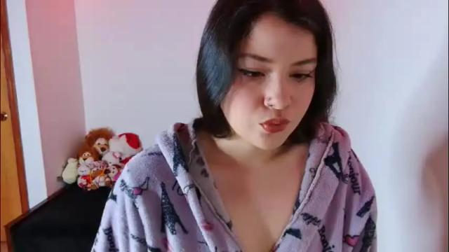 Image 3 of juli05star Stream on Chaturbate on 2 months ago