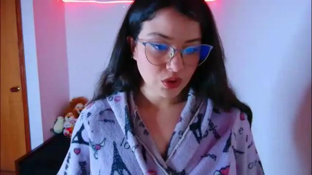 Image 8 of juli05star Stream on Chaturbate on 2 months ago