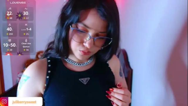 Image 4 of juli05star Stream on Chaturbate on 2 months ago