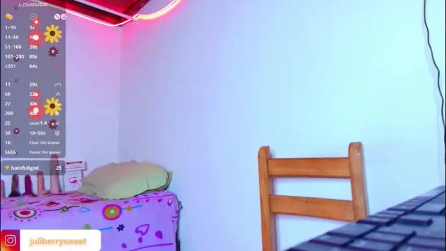 Image 12 of juli05star Stream on Chaturbate on 1 month ago