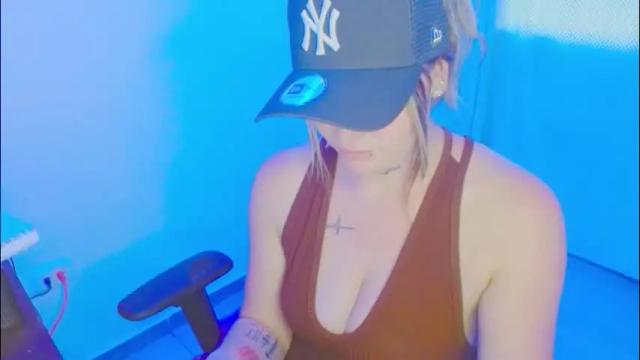 Image 10 of juli_69 Stream on Chaturbate on 1 month ago