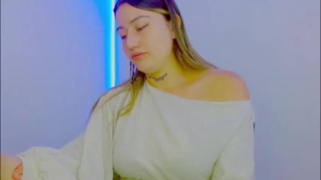 Image 10 of juli_69 Stream on Chaturbate on 1 month ago