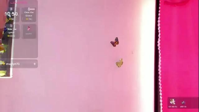 Image 4 of juli_castillos Stream on Chaturbate on 18 days ago