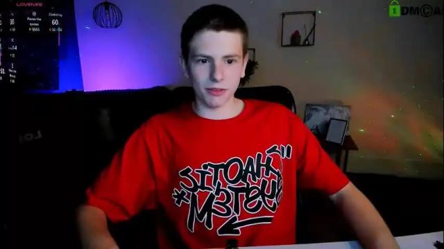 Image 8 of juli_kisss Stream on Chaturbate on 1 month ago