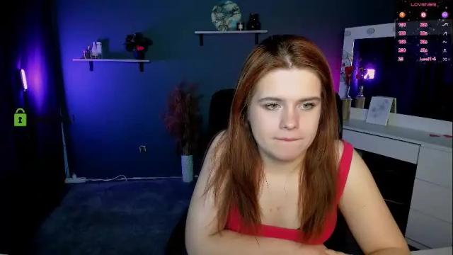 Image 7 of juli_kisss Stream on Chaturbate on 1 month ago