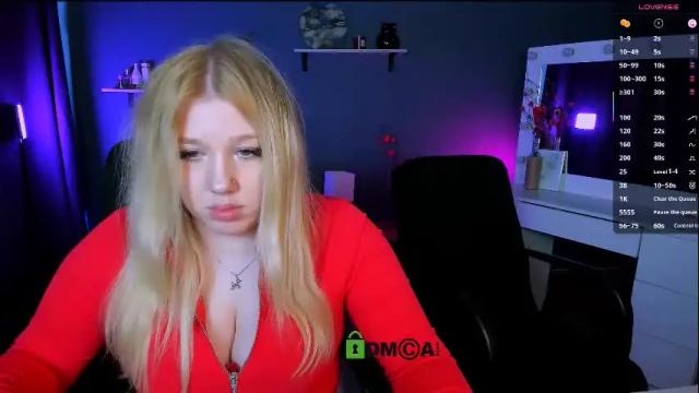 Image 2 of juli_kisss Stream on Chaturbate on 1 month ago