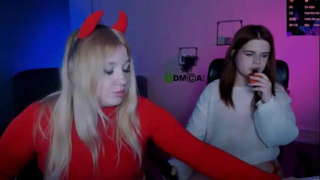 Image 11 of juli_kisss Stream on Chaturbate on 1 month ago