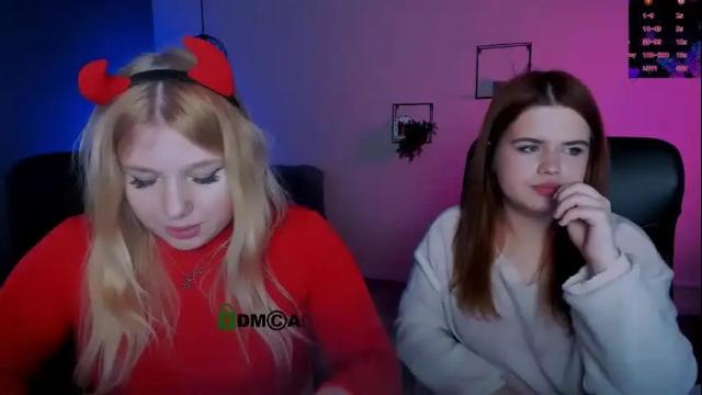 Image 7 of juli_kisss Stream on Chaturbate on 1 month ago