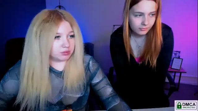 Image 8 of juli_kisss Stream on Chaturbate on 1 month ago