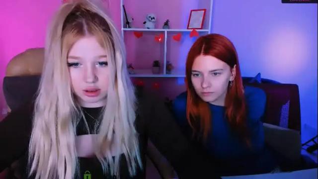 Image 10 of juli_kisss Stream on Chaturbate on 1 month ago