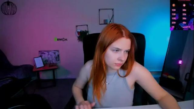 Image 10 of juli_kisss Stream on Chaturbate on 27 days ago