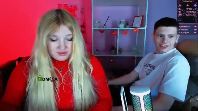 Image 2 of juli_kisss Stream on Chaturbate on 26 days ago