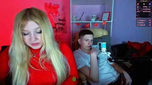 Image 8 of juli_kisss Stream on Chaturbate on 26 days ago