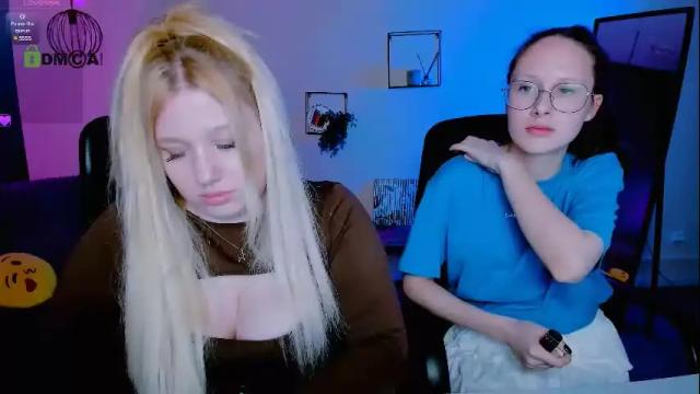 Image 7 of juli_kisss Stream on Chaturbate on 16 days ago
