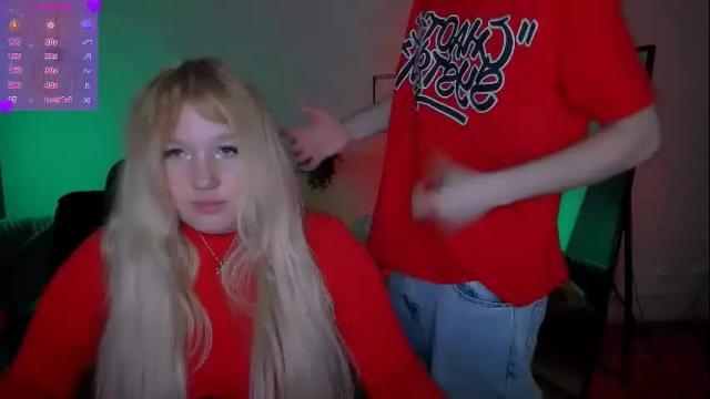 Image 10 of juli_kisss Stream on Chaturbate on 14 days ago